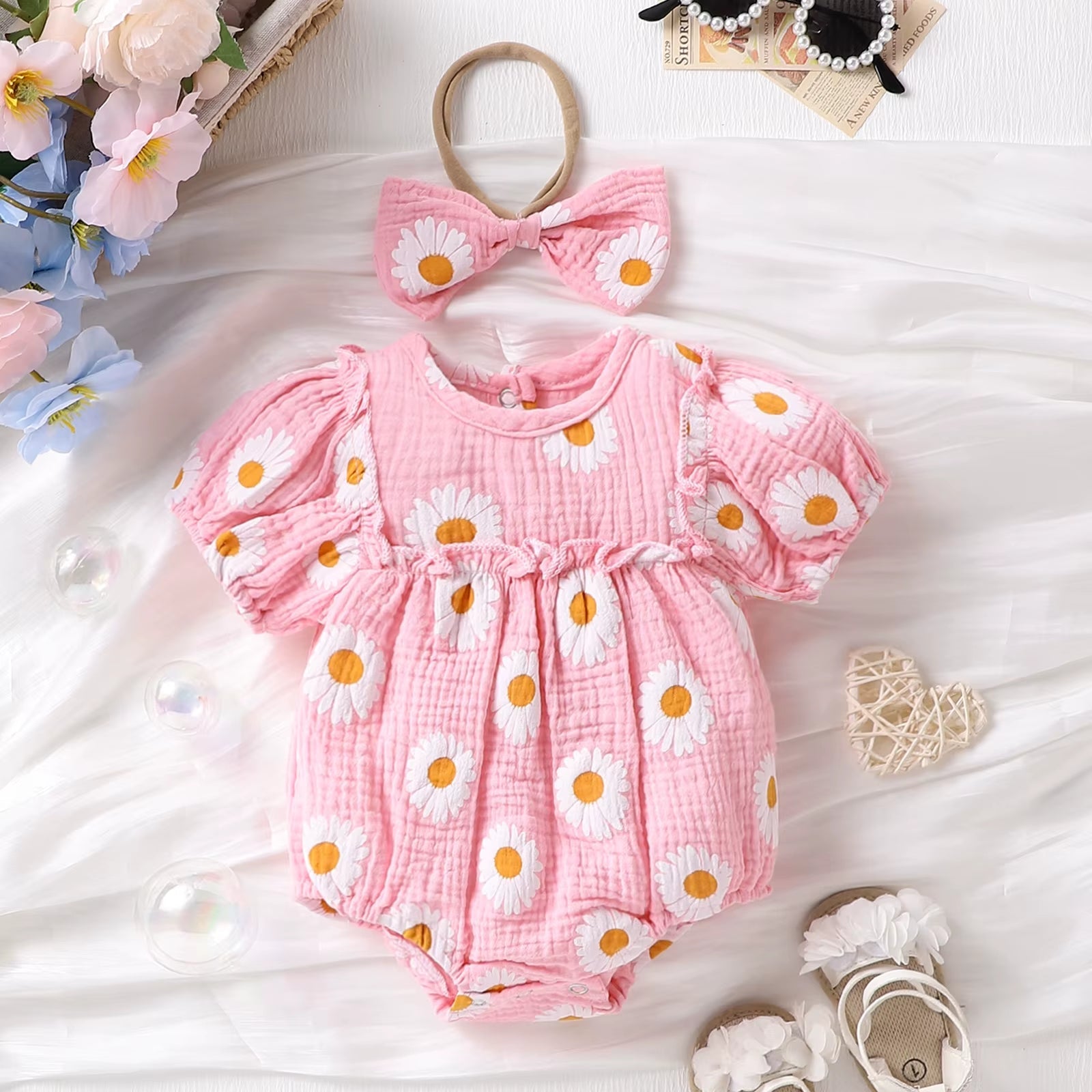 Daisy Whispers – Baby Girl Bubble Sleeve Lace Romper